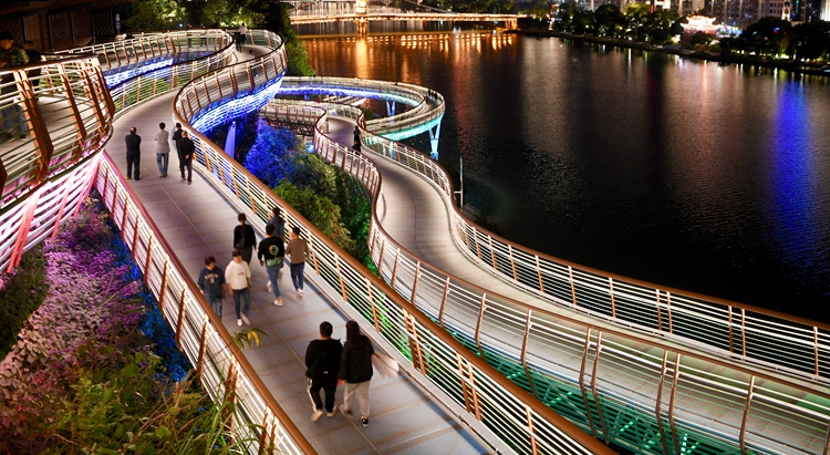 新華社評論員:擦亮高質量發展的民生底色 ——貫徹落實全國兩會精神